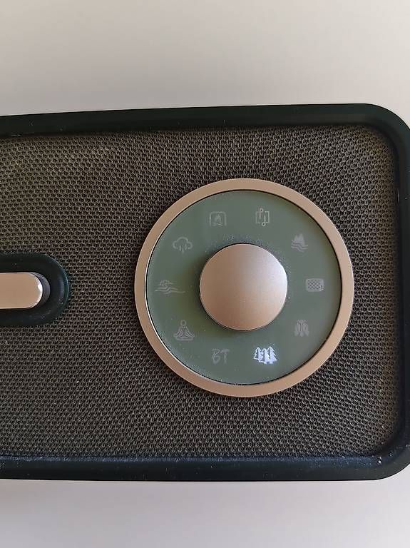 Casse acustiche: White-Noise Lautsprecher mit BT & Wireless Charger – Usato da Düdingen venduto da Yvu2k 1