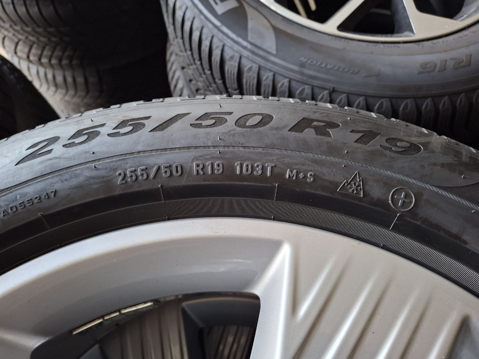 Pneumatici & Ruote complete: Audi Q4 etron Winterräder – Usato da Siebnen venduto da digitalcar 2