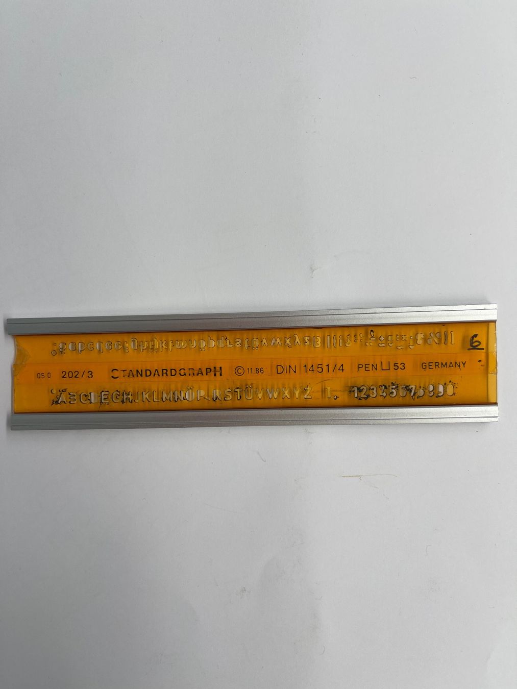 Sciablone: Schreibschablone Standardgraph, Höhe 3 mm, Nr. 6 – Usato da Matzingen venduto da carola71