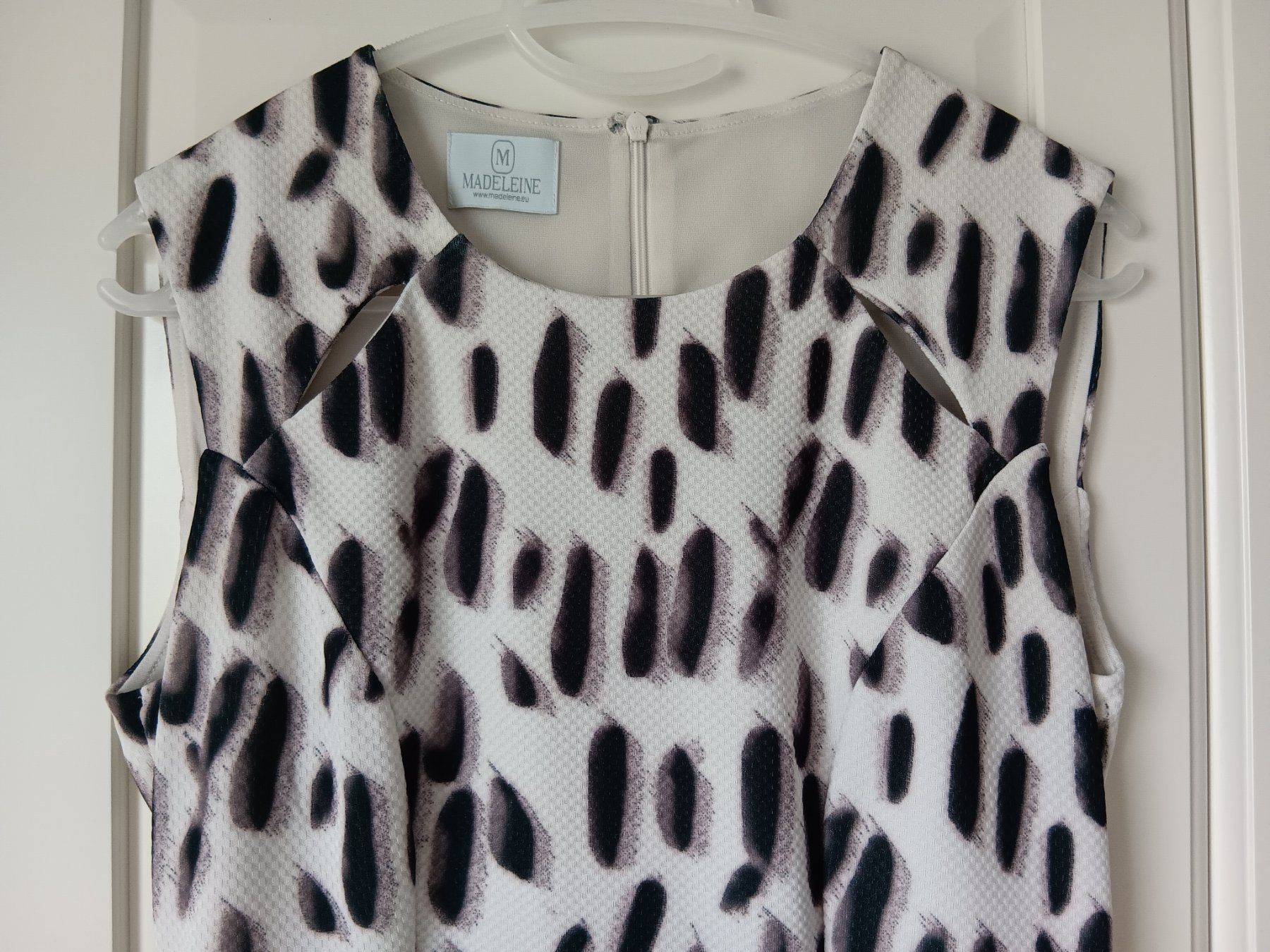 Madeleine Vestiti: MADELEINE  Robe / Kleid     Taille / Grosse S-M .... – Usato da Cossonay-ville venduto da Super-Price-Quality 1