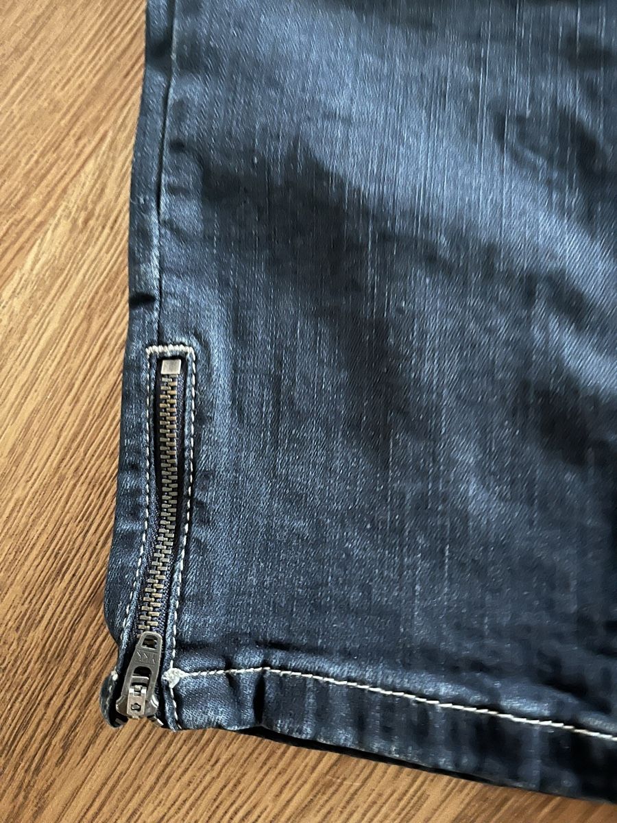 Jeans: Jeans  – Nuovo (secondo la descrizione) da Schliern b. Köniz venduto da medion3098 2