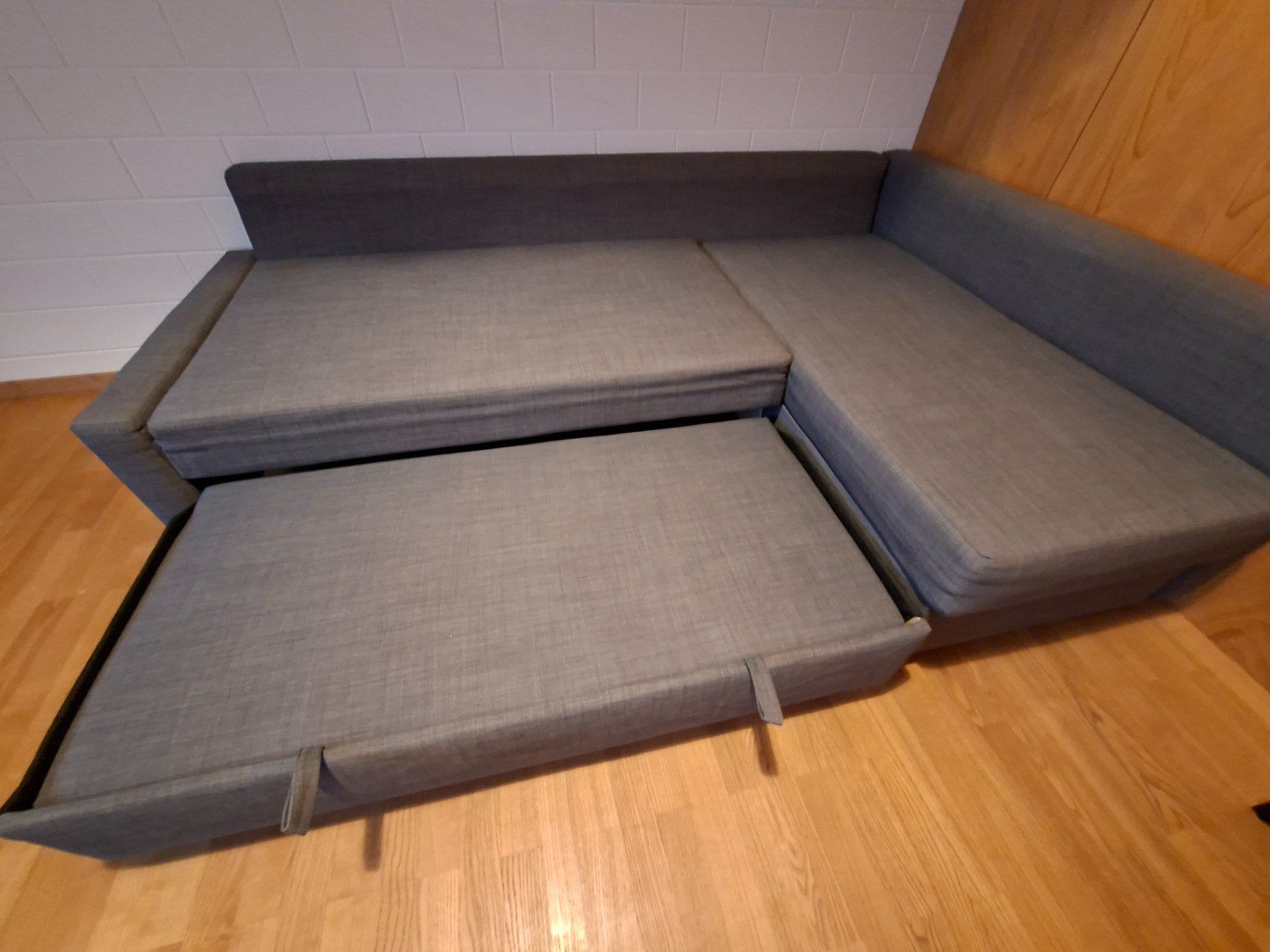 Ikea Sofas: Ecksofa [Schlafsofa] – Gebraucht aus Widnau von hei_5xgy 3