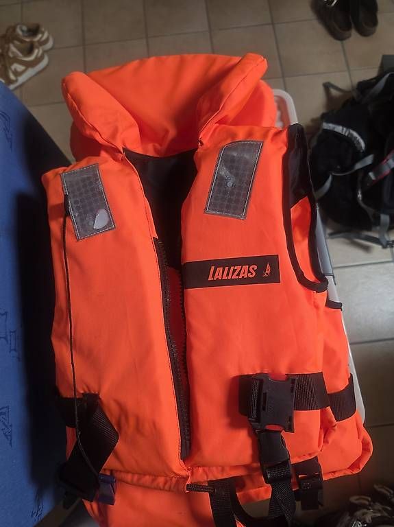 Giubbotti di salvataggio: Kinder schwimm westen – Usato da Alterswil FR venduto da san_nbr6