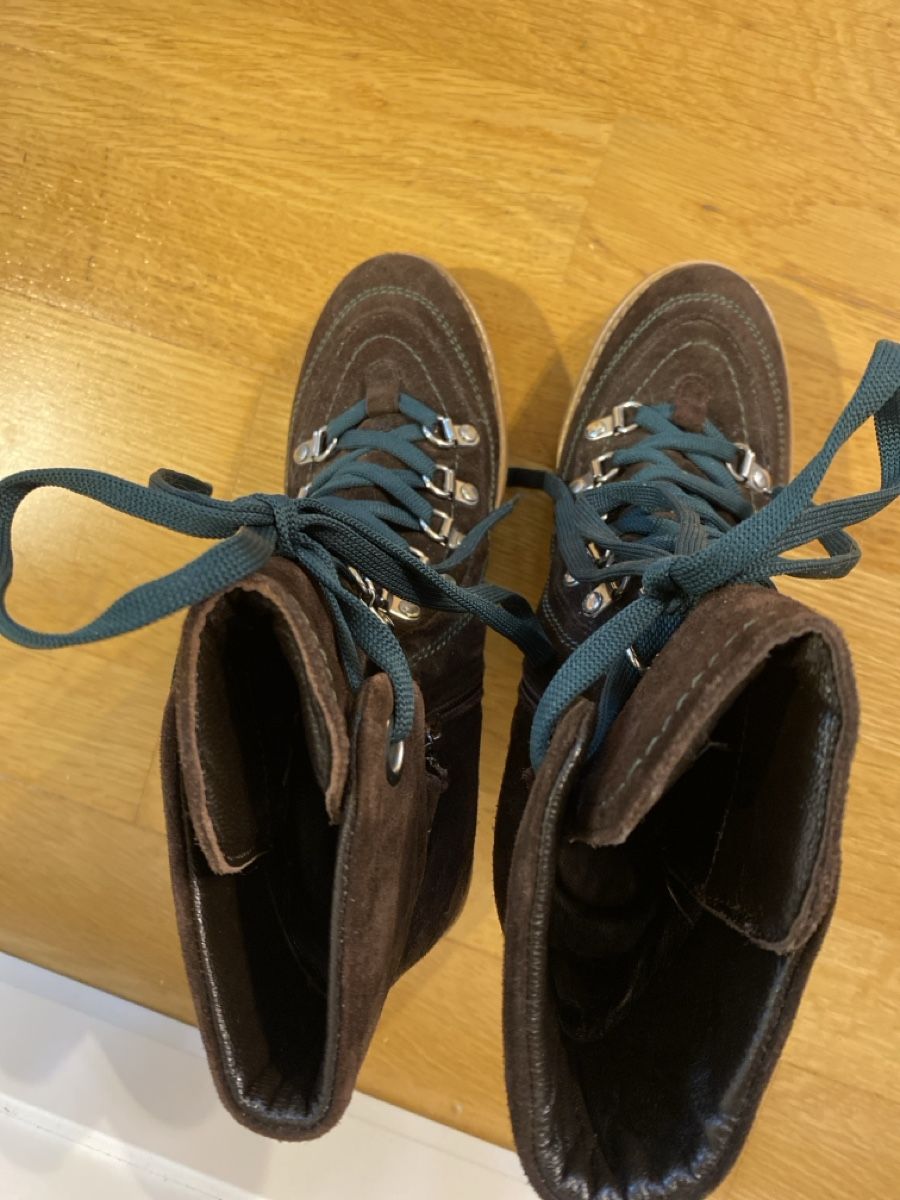 Scarpe da donna: Stiefeletten im traditionellen Stil, von JFK, – Usato da Zürich venduto da sim_hly6 5
