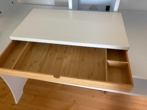 Ikea Bureaux: ELLOVEN Monitorerhöhung mit Schublade, weiss – D'occasion à Uster par eli_fnh2 1