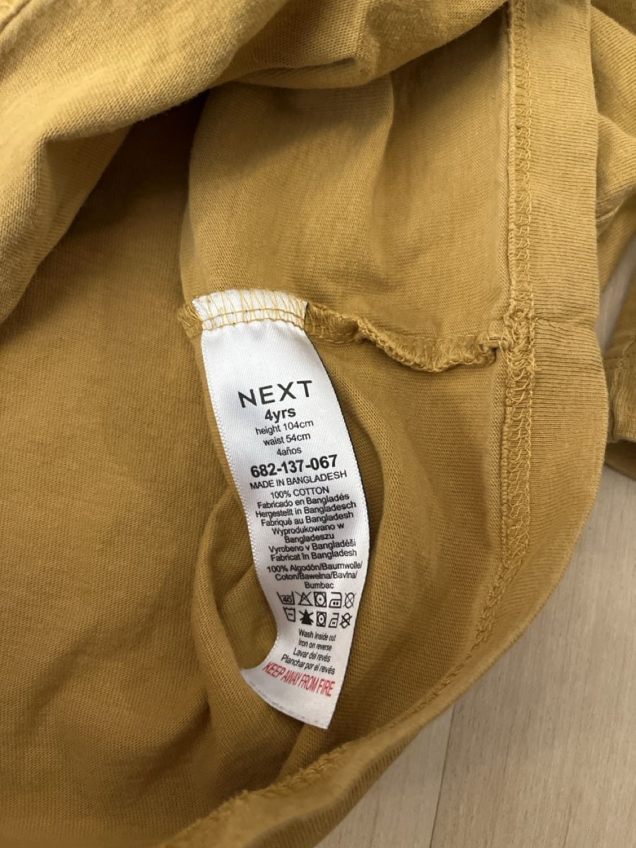 Kleiderpakete & -sets: Tshirt Grösse 104 – Gebraucht aus Herznach von Leimsa 1