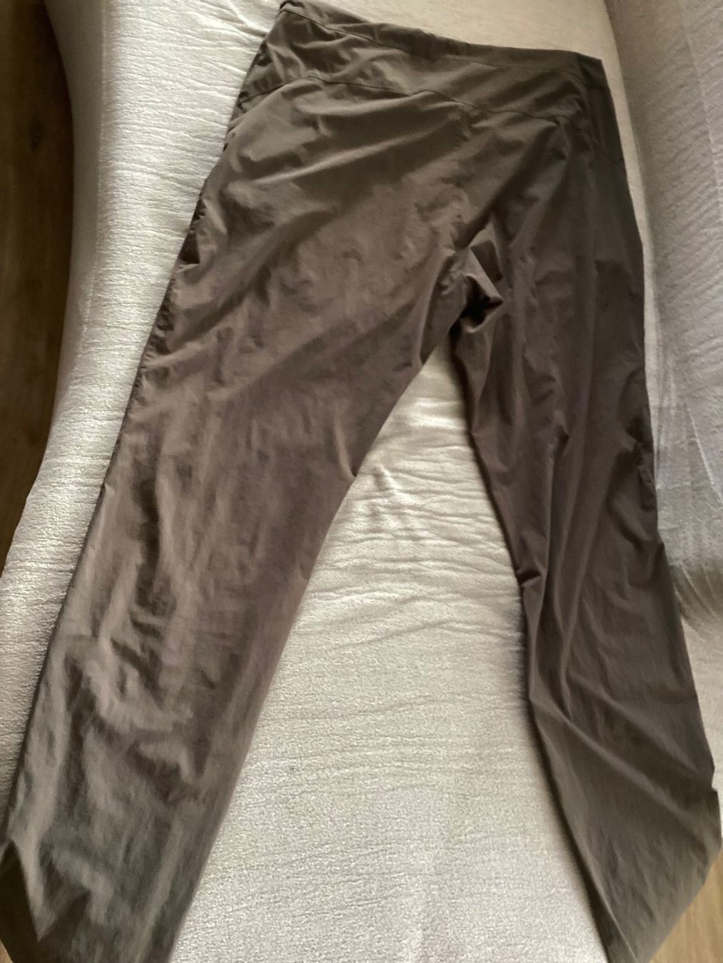Scott Pantaloni: Scott Sports Explorair Light Pant – Usato da Rüegsauschachen venduto da Sudan66 1