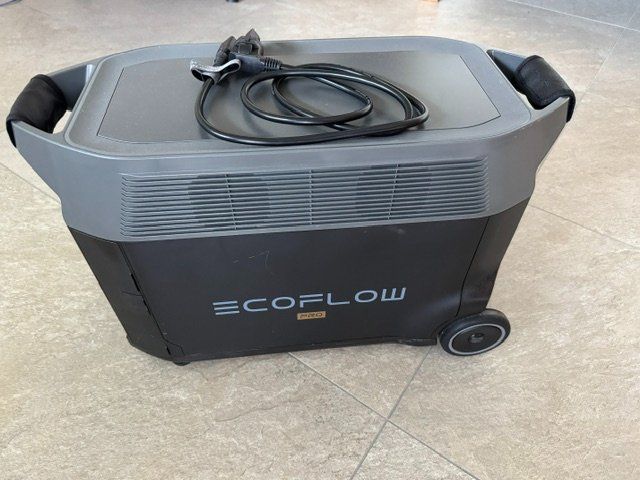 Ecoflow Batterie: Delta Pro (EU) - 3600 / 3600 / 45 – Usato da Buttwil venduto da Gm67