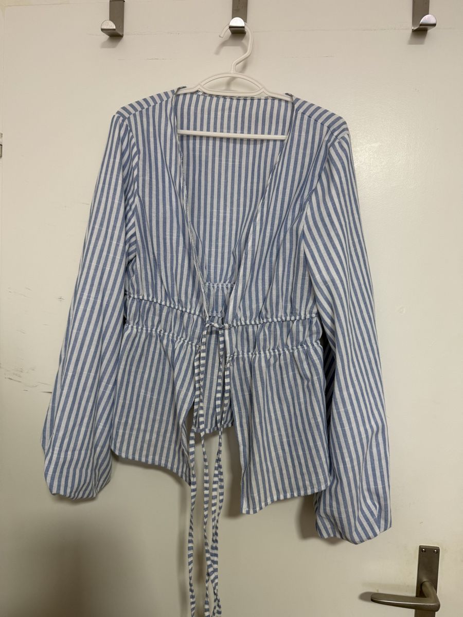 Shein Blusen: Bluse – Neu (gemäss Beschreibung) aus Zürich von sel_p85c