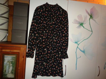 *** Blümchenkleid *** hübsch / Neu