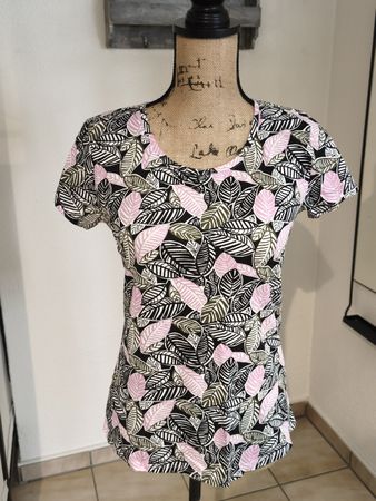 Sommerliches Damen T-Shirt Blätterprint Gr. S 36 