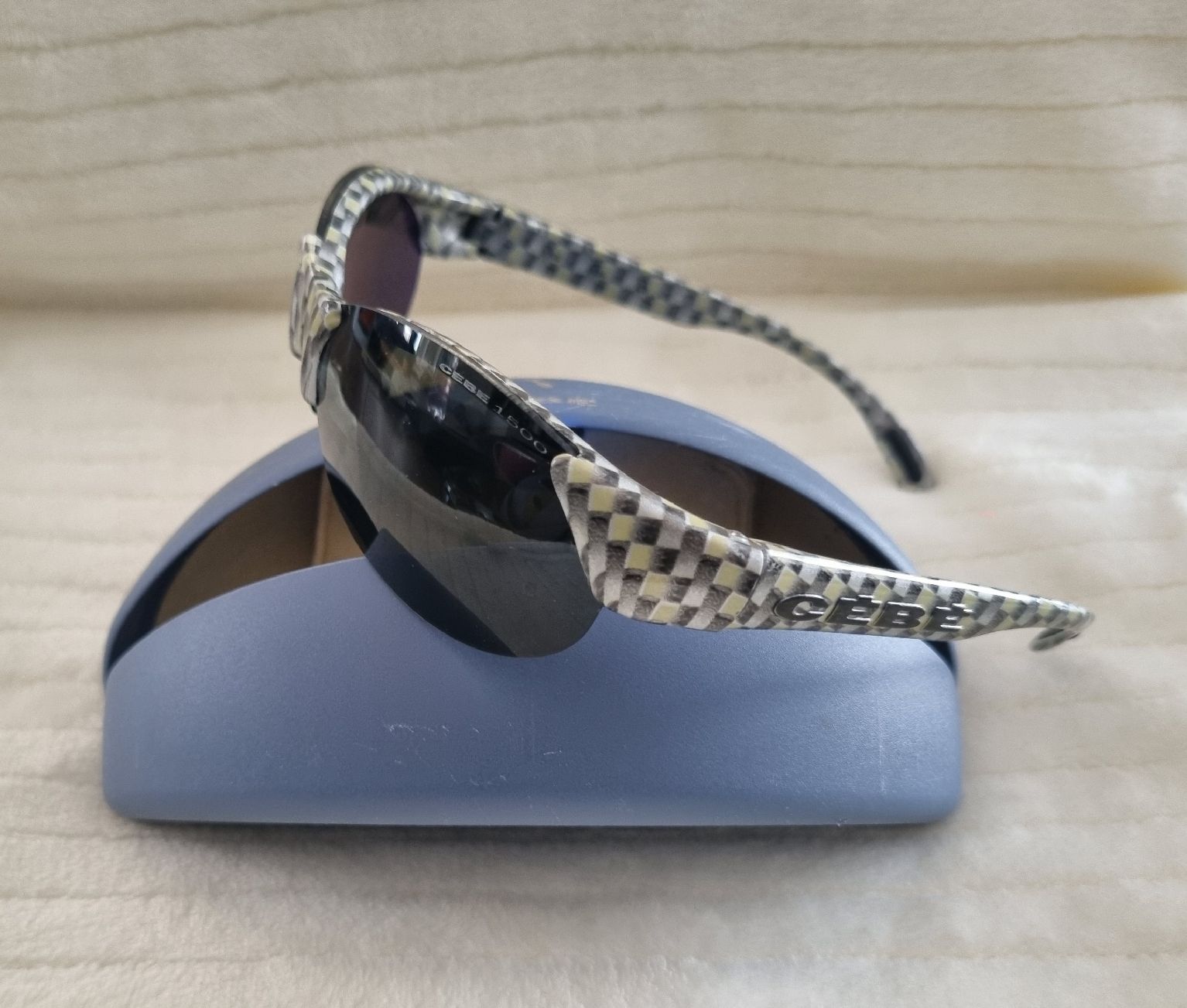 Occhiali & Lenti: Cébé 1500 Sonnenbrille mit Case – Nuovo (secondo la descrizione) da Windisch venduto da Firstspace 3