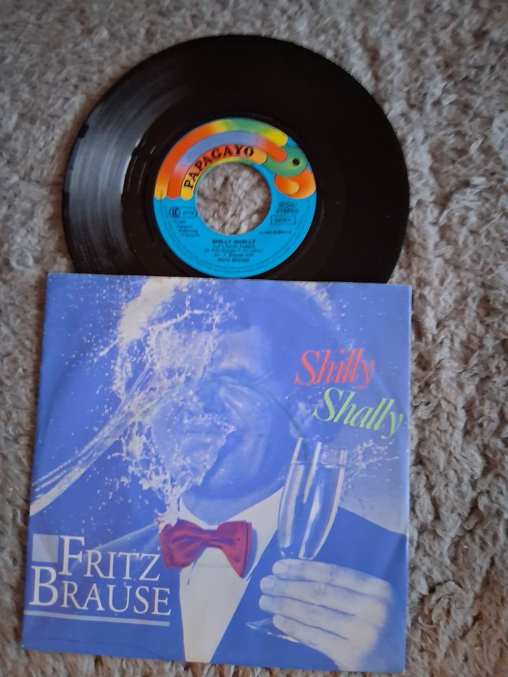 Dischi in vinile: FRITZ BRAUSE     SHILLY SHALLY    7 VINYL SINGLE – Usato da Wetzikon ZH venduto da Ramones01