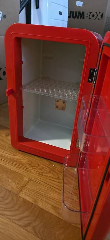 Frigoriferi & Refrigeratori: Mobile Kühlbox / Kühlschrank – Usato da Bern venduto da lma_9qdg 1