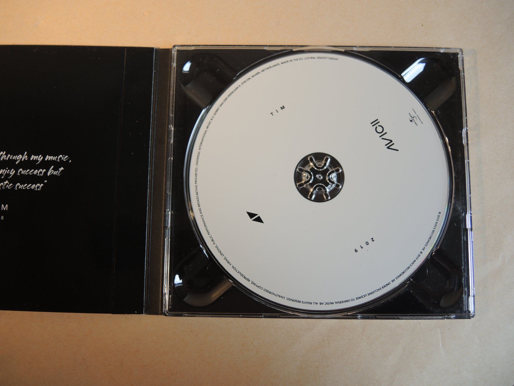 CD: Avicii - TIM  Bergling  2019 - CD  Top Zustand – Usato da Rorschach venduto da maeck8 1
