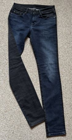 Calvin Klein Damen Jeans Mid Rise Skinny Stretch W27