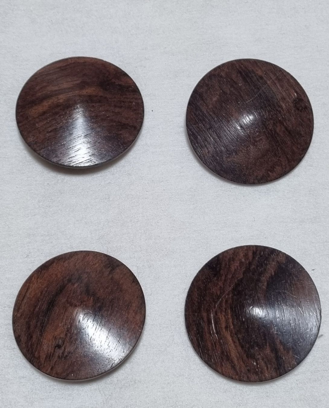 Bottoni: 4 grosse Holz-Knöpfe – Usato da Effretikon venduto da lenalisa63
