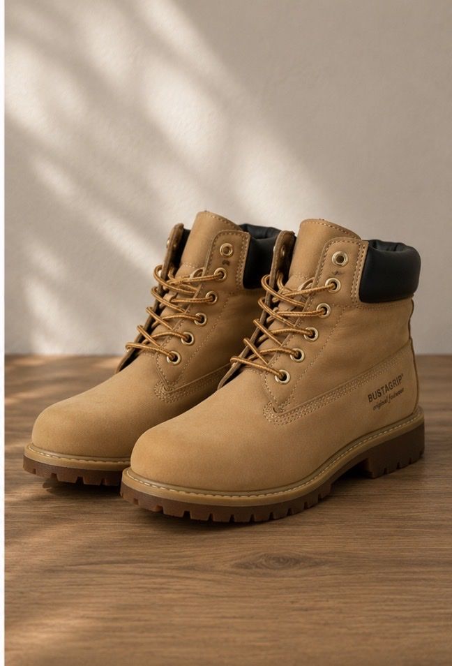 Scarpe da uomo: Bustagrip Winterstiefel  – Usato da St. Antoni venduto da lil_kss7