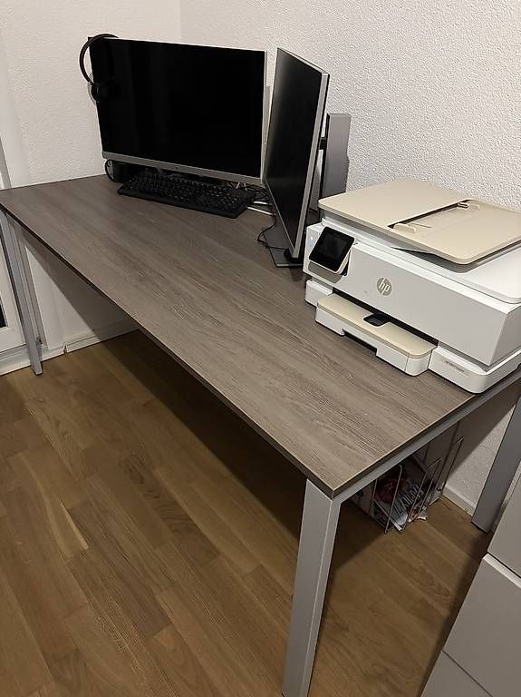 Scrivanie: Bürotisch mit passendem Regal – Usato da Urdorf venduto da anna_tortora 1