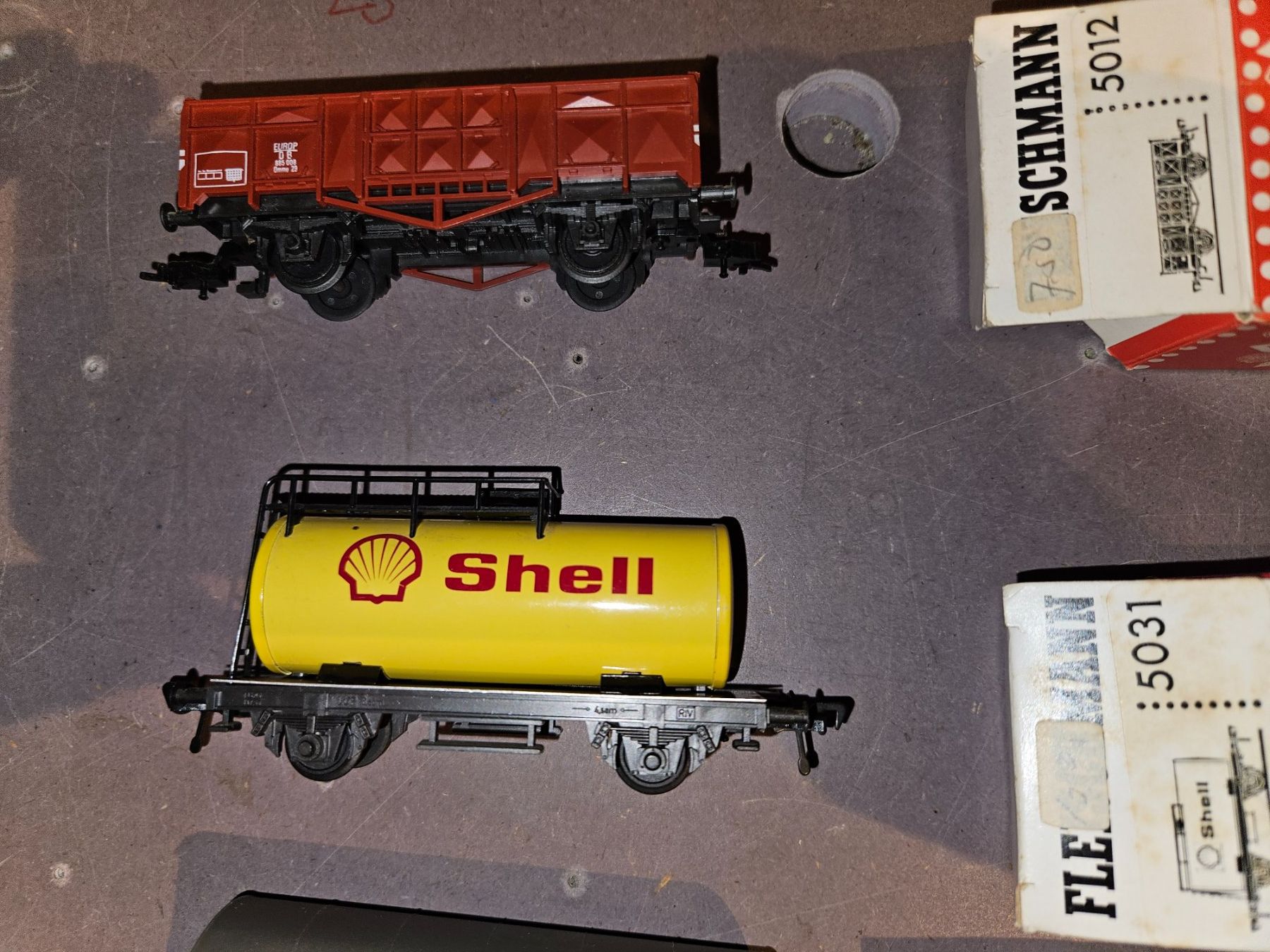 Fleischmann Modellini di ferrovie: Fleischmann Güterwagen  mit OVP – Usato da Bern venduto da lukas90pilze 1