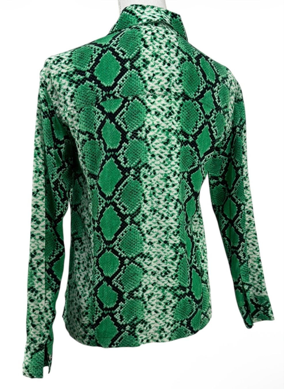 Sandro Camicette: SANDRO Chemise 100% Soie Vert Python Noir/Blanc Pressions T1 – Usato da Lausanne venduto da PlusValue_Lausanne 6