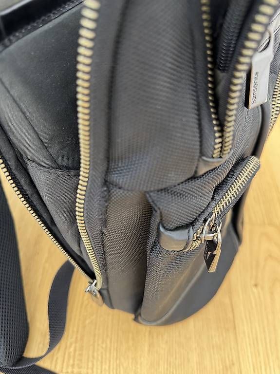 Rucksäcke: Exclusiver Samsonite Laptop-Rucksack mit Gebrauchsspuren – Gebraucht aus Fehraltorf von dan_k7yb 3