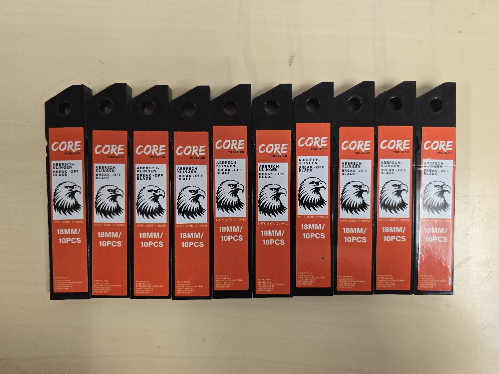 Tutti gli attrezzi: 10 Pack Cutterklingen / Teppichmesser Klingen 100stk. – Nuovo e nell'imballaggio originale da Tuggen venduto da Zweitechanceboutique