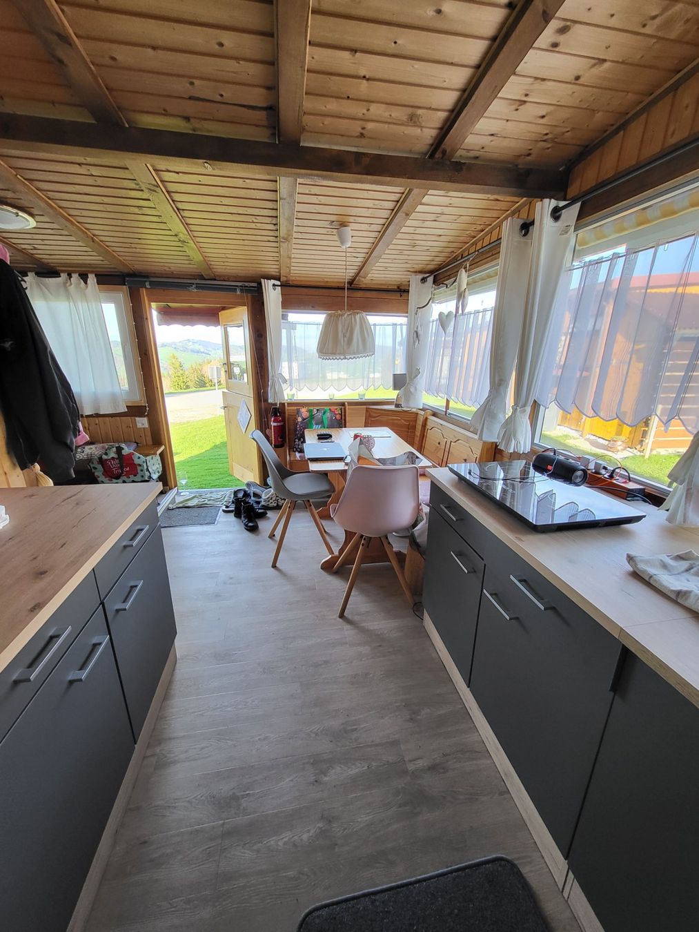 Véhicules de camping: Wohnwagen mit Vorbau im Appenzell – D'occasion à Bülach par qle_6vms 1