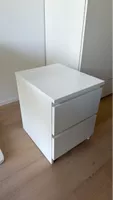 Nachttisch weiss mit zwei Schubladen gebraucht