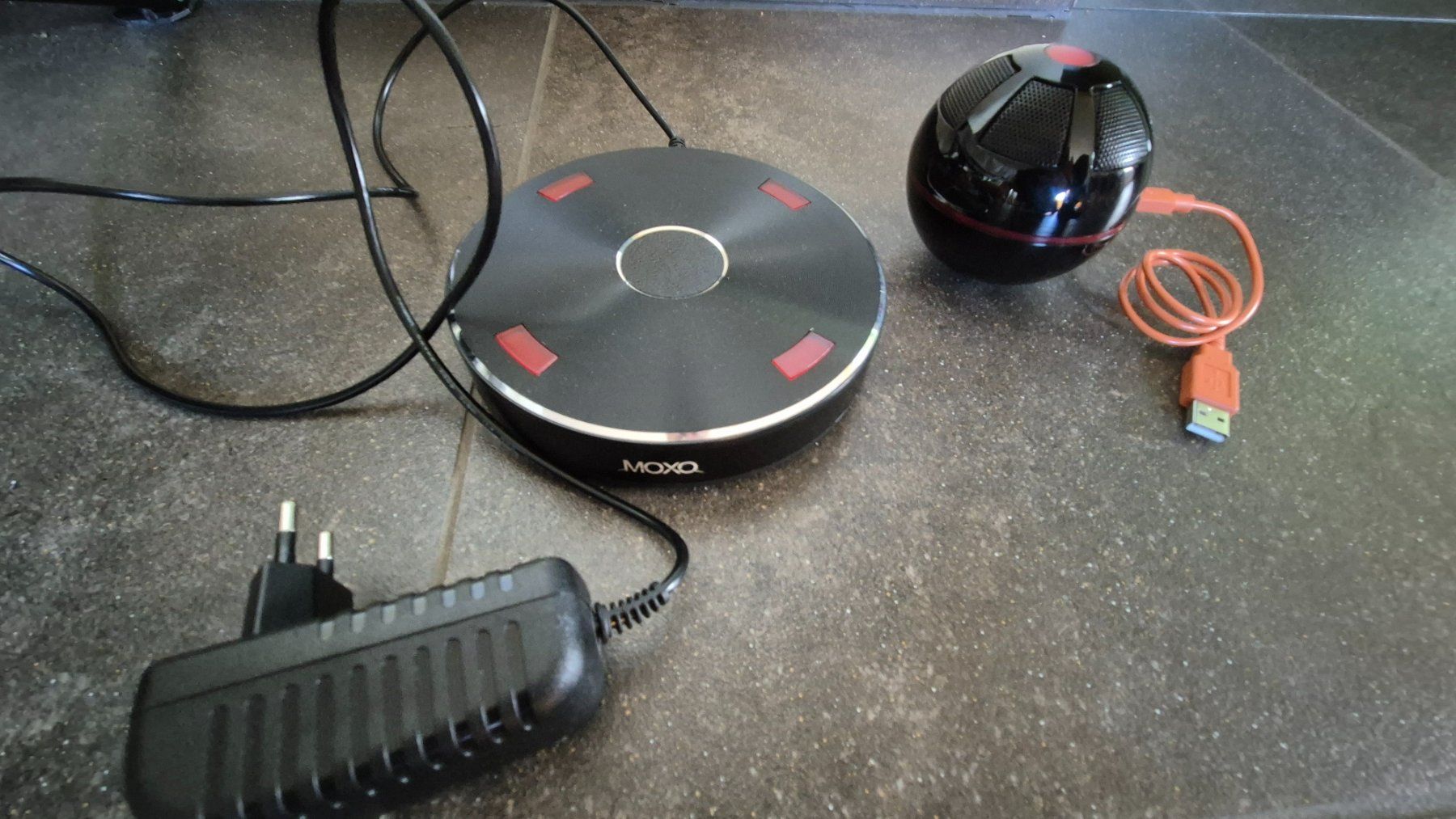 Lautsprecher: Moxo X-1 Magnetisch schwebender Bluetooth-/NFC-Lautsprecher – Gebraucht aus Bözberg von Metzelsheriff 2