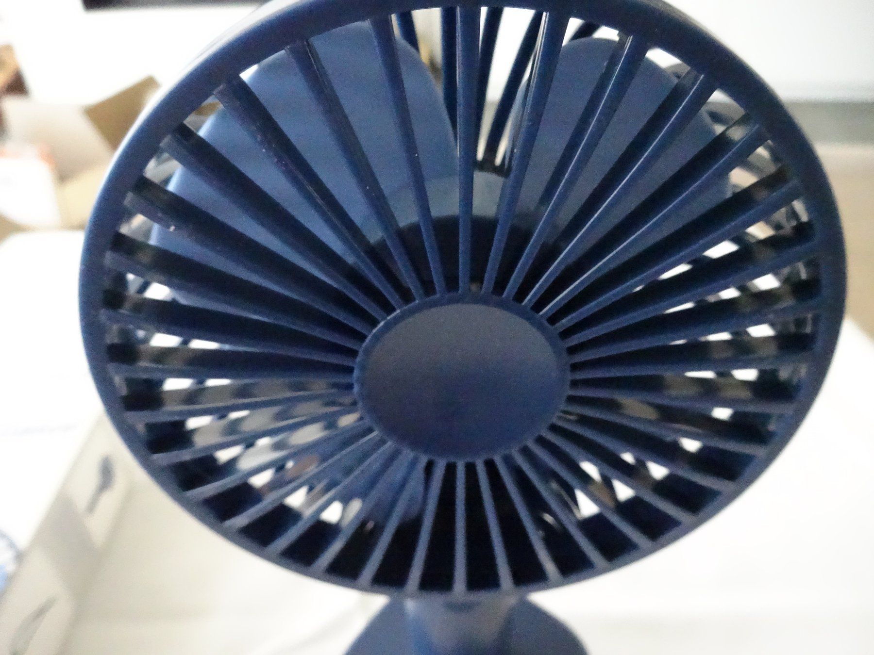 Ventilatori: Handventilator mit Micro USB Kabel – Nuovo e nell'imballaggio originale da Neerach venduto da jenny062 6