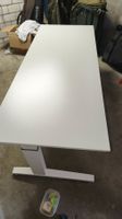 Steelcase elektr. Schreibtisch NP 3000 Fr +