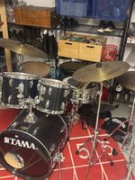 TAMA Drumset (Schlagzeug)