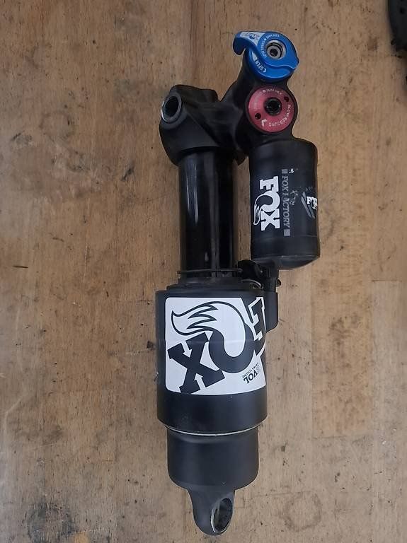 Fox Pezzi di ricambio: Fox Factory RVS X2 – Usato da Bremgarten AG venduto da Mscooby 1
