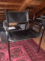 2 Freischwinger-Stühle