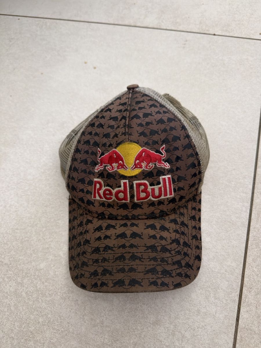 Altro in  Abbigliamento & Accessori: 4 Baseball Caps Red Bull V8 Blue Fitted – Usato da Martigny venduto da Jacoosh1234 7