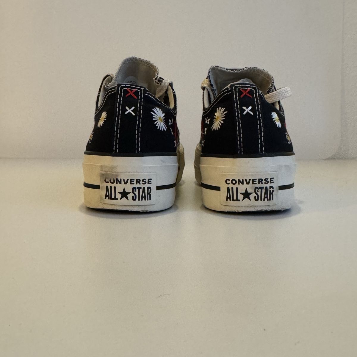 Converse Scarpe da donna: Converse chuck taylor all star – Usato da Goldach venduto da elijah2000 3
