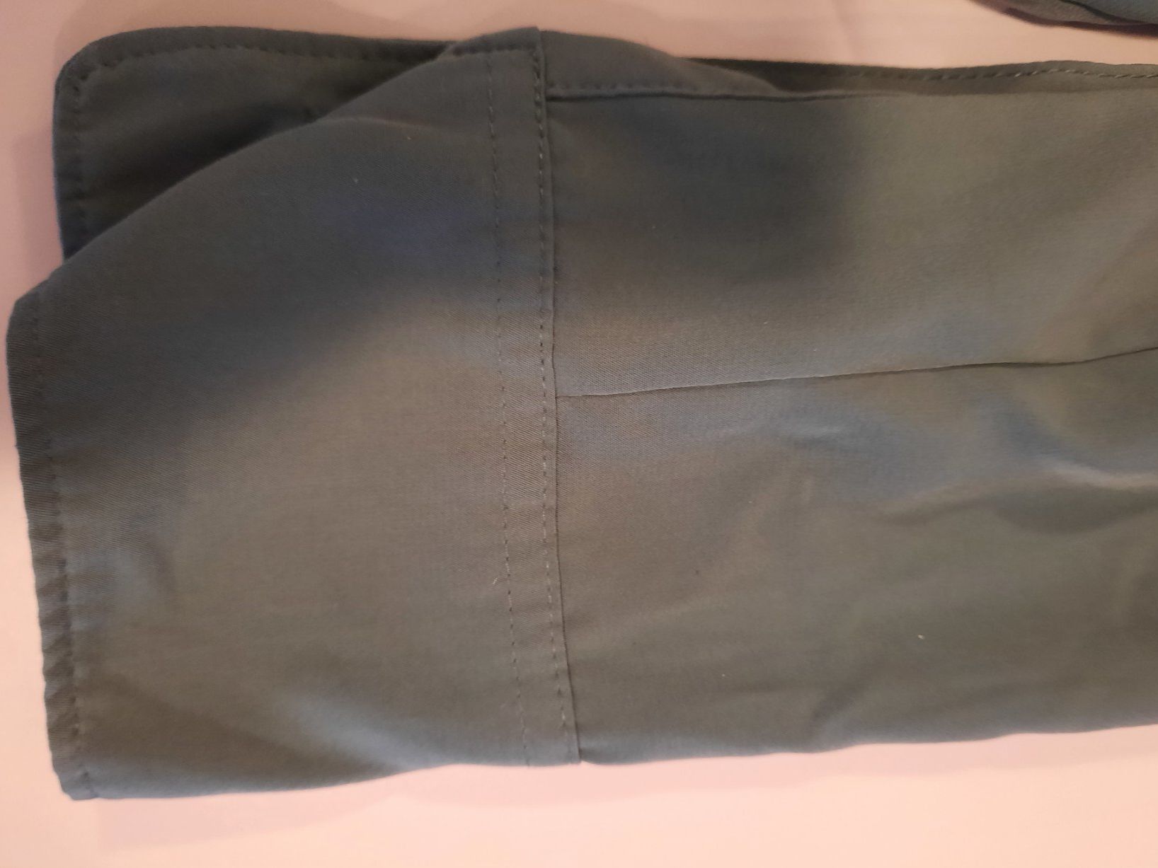 H&M Camicette: H&M Damenbluse Petrolgrün, Gr M – Usato da Zürich venduto da RE-USE-ZURZACH-Care 3