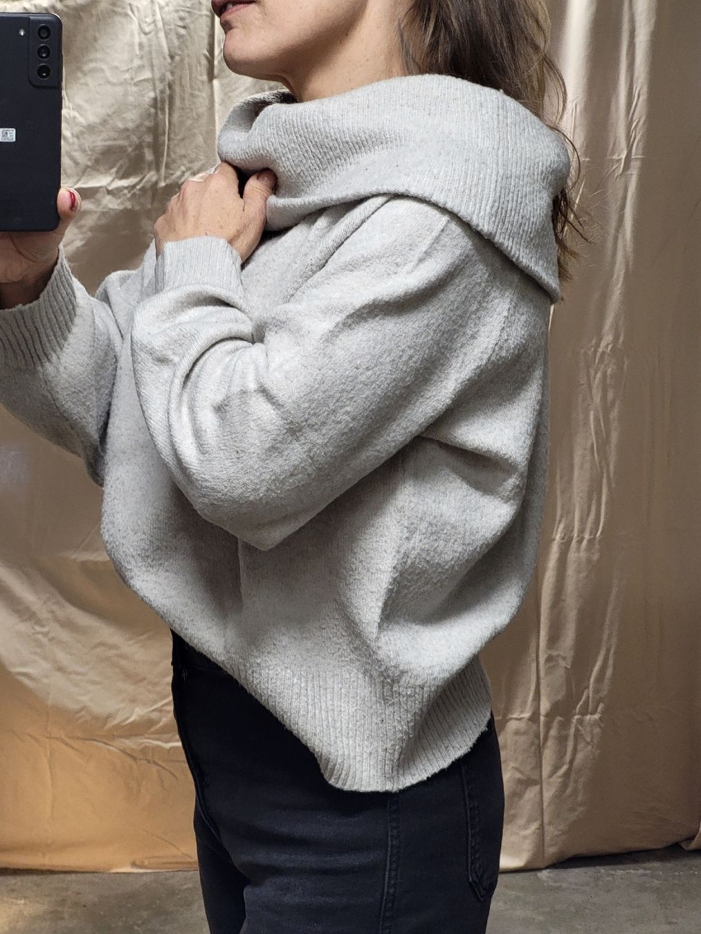 H&M Pullover & Sweatshirts: Pull d'hiver oversize beige crème, taille L/XL - douillet – Gebraucht aus Martigny-Croix von barbamama1977 1