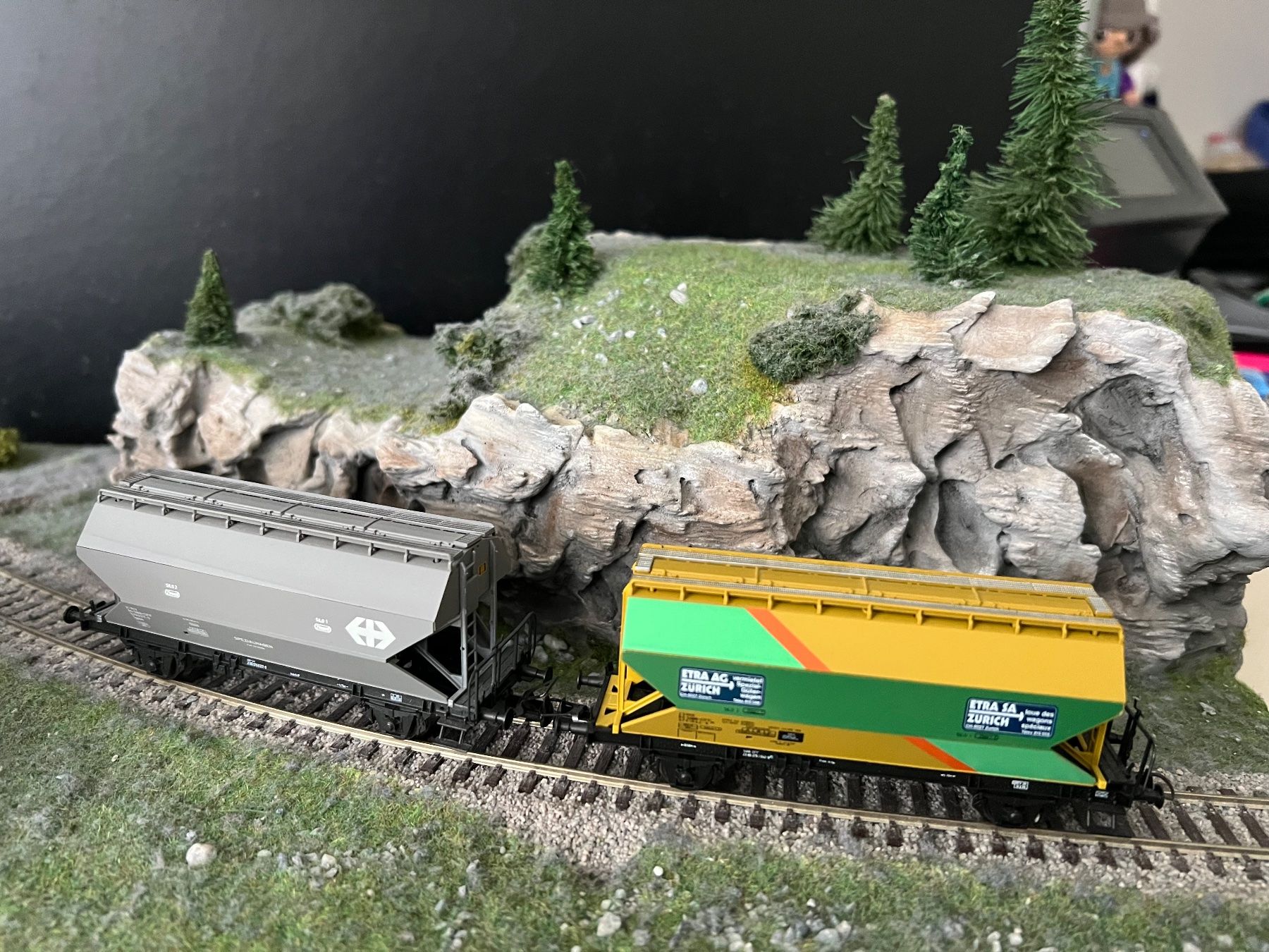 Roco Modellini di ferrovie: 7 Diverse  Roco  Güterwagen HO WS – Nuovo e nell'imballaggio originale da Root venduto da Roll.48 3