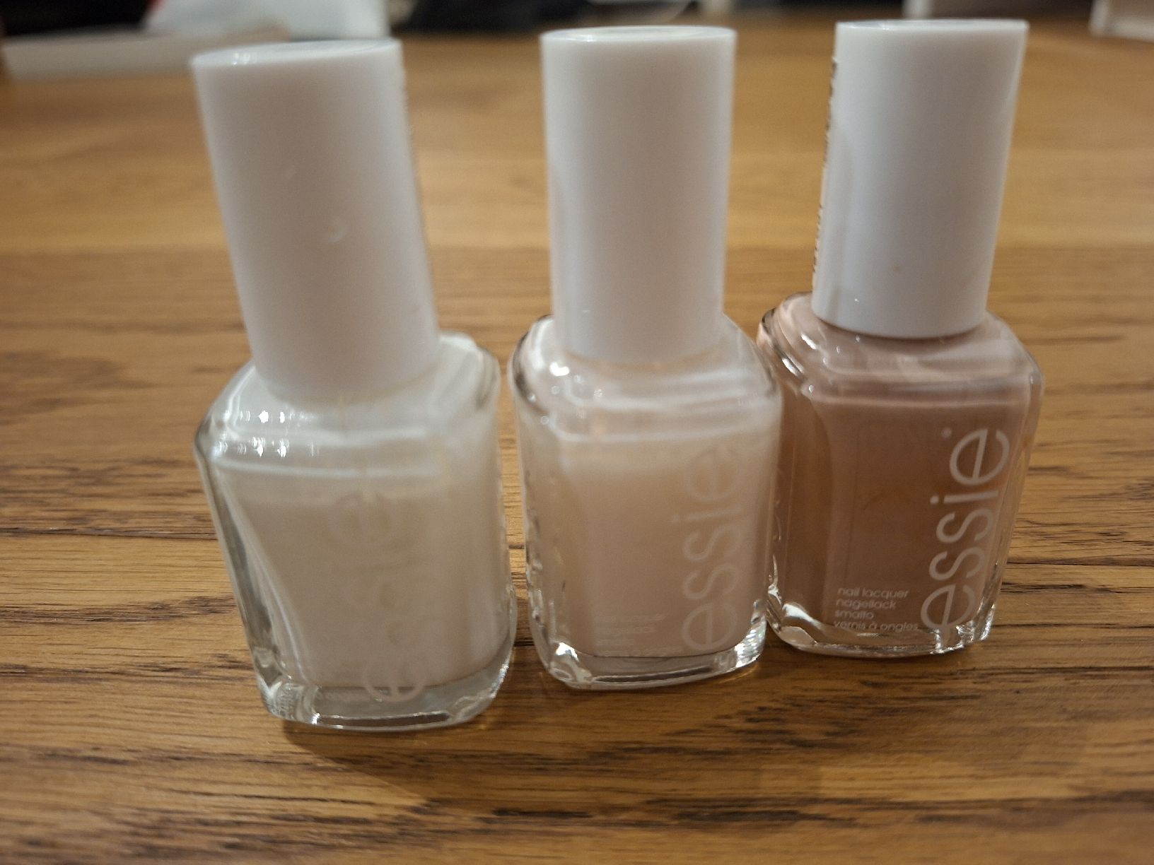 Essie Smalto per unghie: 3er Set Essie Nagellacke – Usato da Oberengstringen venduto da Kimchimon 2