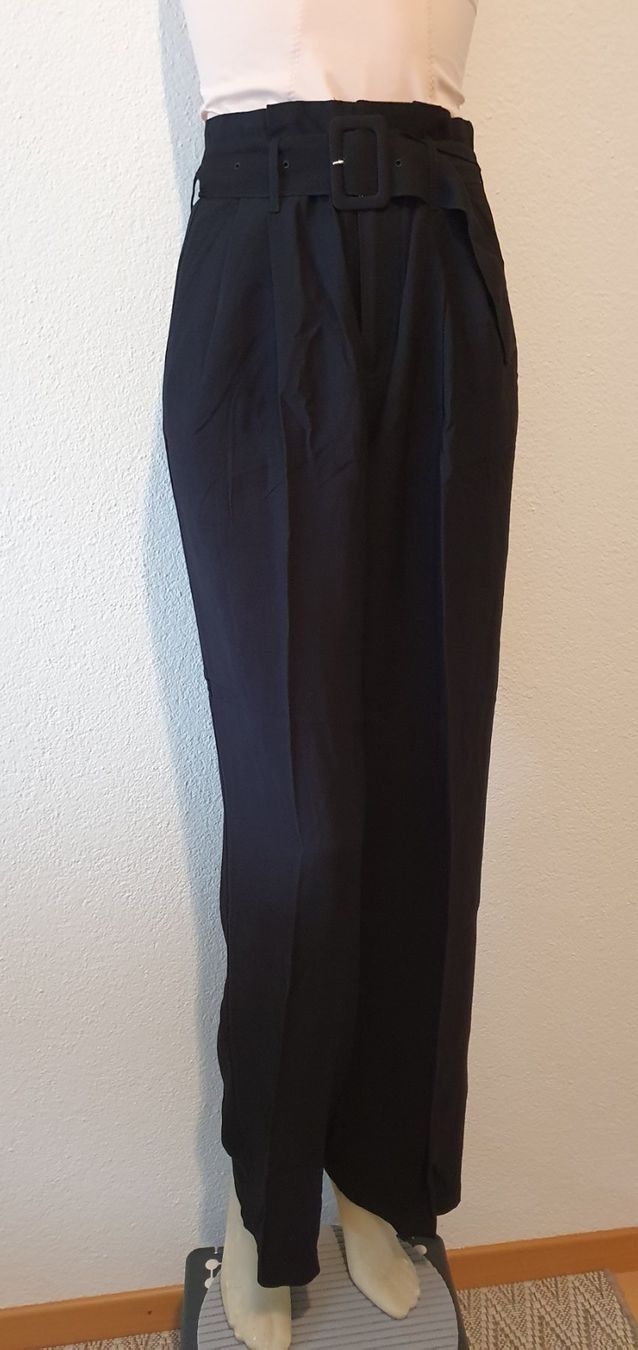 Pantaloni: PULL & BEAR Hose gr S-M/28 NEU – Nuovo e nell'imballaggio originale da Niederbipp venduto da fashionfuchs