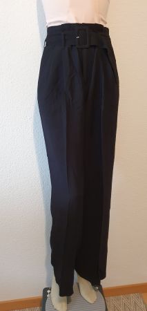 PULL & BEAR Hose gr S-M/28 NEU