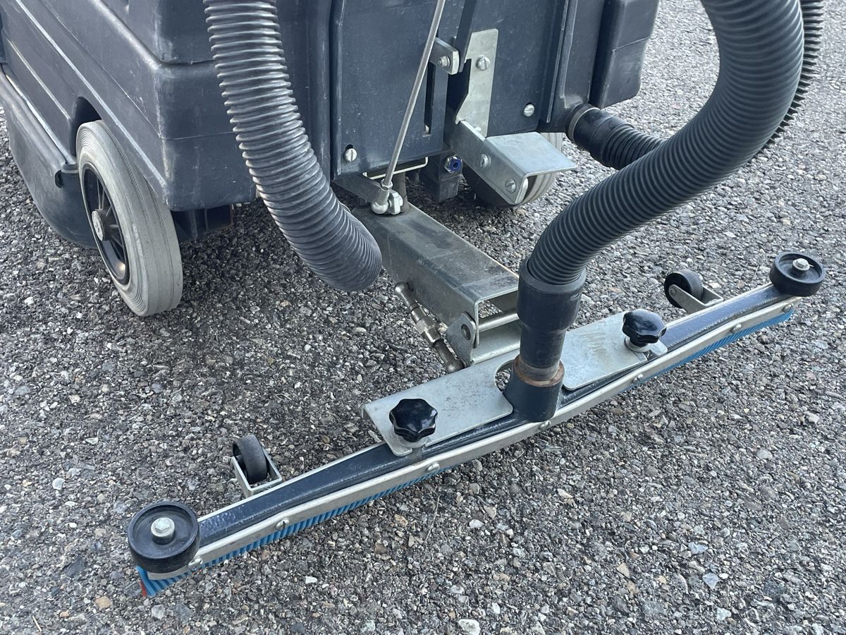 Cleanfix Alle Maschinen: Cleanfix Scheuersaugmaschine  – Gebraucht aus Berg TG von jaccobi 2