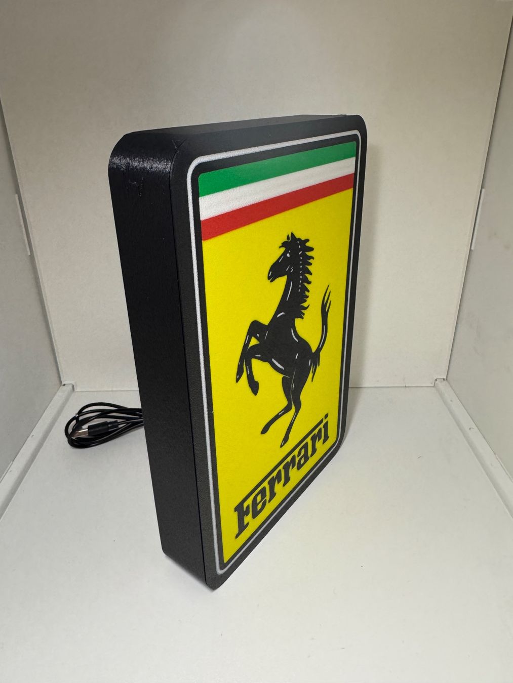 Lampade: Lightbox lampe led LOGO FERRARI – Nuovo (secondo la descrizione) da Vicques venduto da PAMB3D 2