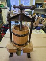 Alte Weinpresse / Fruchtpresse, nostalgisch, Rarität!