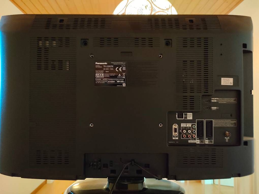Fernseher: TV Panasonic – Gebraucht aus Montbrelloz von laz_2nsl 2