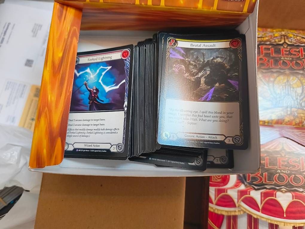 Flesh and Blood Cartes à collectionner: Flesh and Blood bulk cards – D'occasion à Dongio par S9A4M 1
