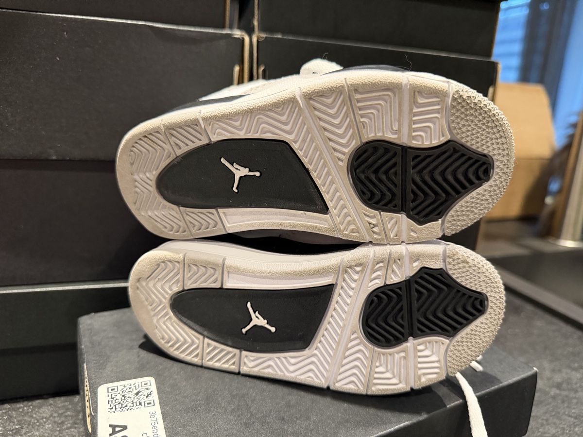 Jordan Scarpe per ragazzi: Baskets Jordan 4 Retro 9c (26) – Usato da Villaz-St-Pierre venduto da pepe86 2