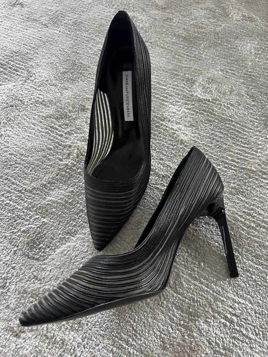 Diane von Furstenberg Damenschuhe: Pump Diane von Furstenberg, Gr. 38 – Neu (gemäss Beschreibung) aus Bottmingen von Jerry_03 1